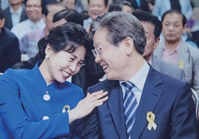 3位女人个个有颜又有才他算是赢麻了！mg不朽情缘游戏试玩细数李在明身边的(图13)