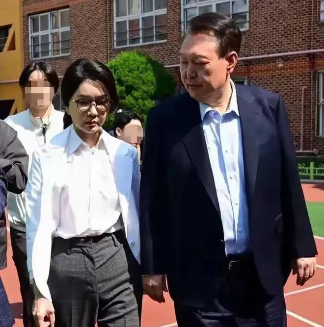 3位女人个个有颜又有才他算是赢麻了！mg不朽情缘游戏试玩细数李在明身边的(图14)